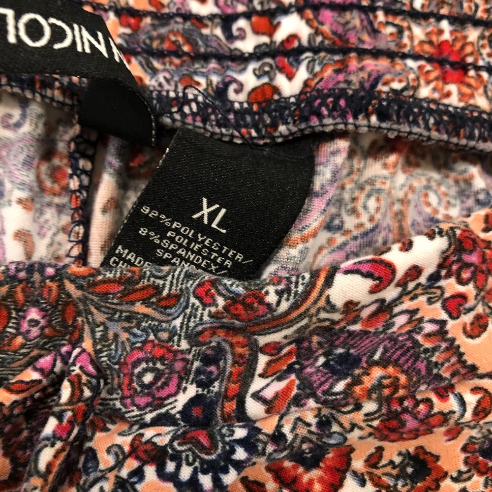New! Printed Shorts - Picture 2 of 3